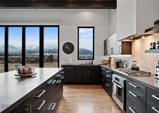 31 Majestic Ridge Trail, Livingston, MT 59047