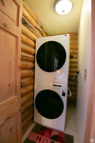 348 N JAKES PLACE RD, Fremont, UT 84747