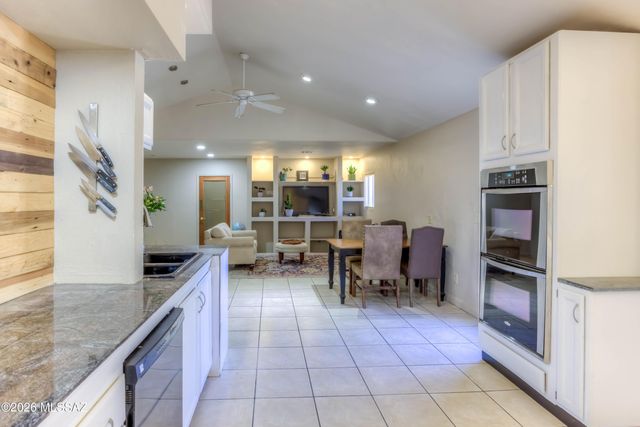 4860 W Vicuna Drive, Tucson, AZ 85742