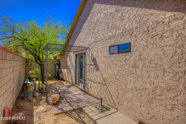 4860 W Vicuna Drive, Tucson, AZ 85742