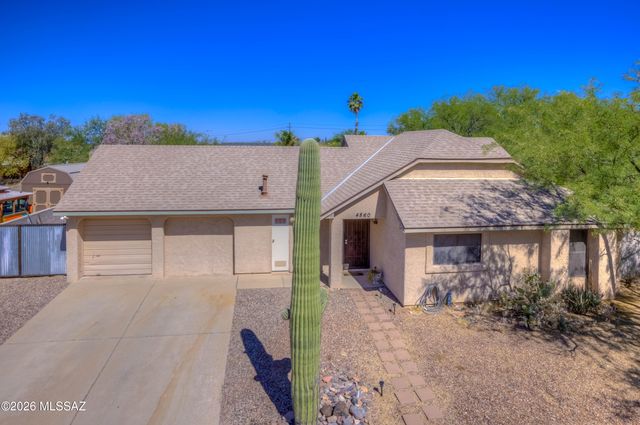 4860 W Vicuna Drive, Tucson, AZ 85742