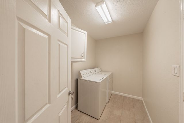 3812 Indian Wells Drive, Arlington, TX 76017