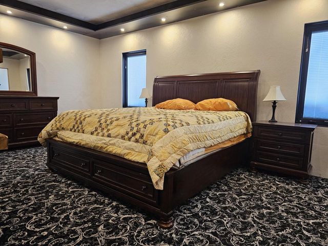 4464 S Whitnall AVENUE, Saint Francis, WI 53235