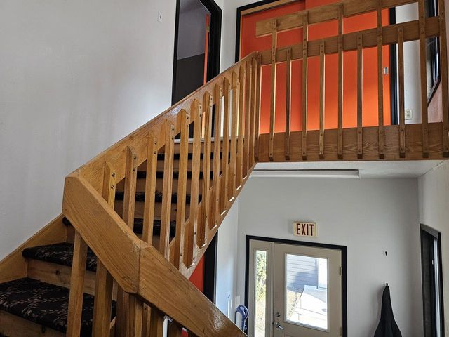 4464 S Whitnall AVENUE, Saint Francis, WI 53235