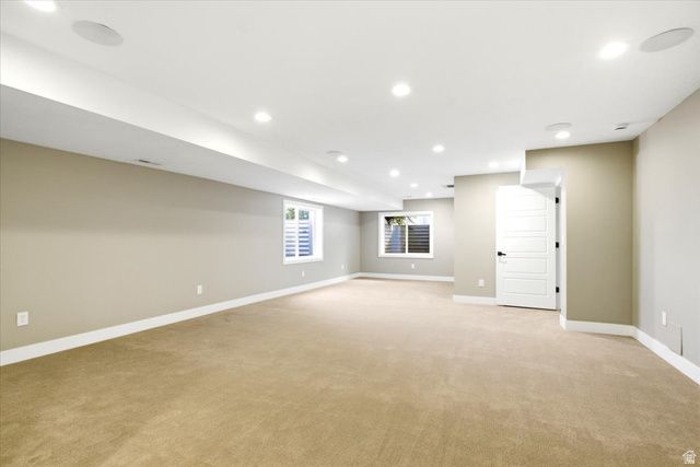 822 W STAR SPANGLED DR, Bluffdale, UT 84065