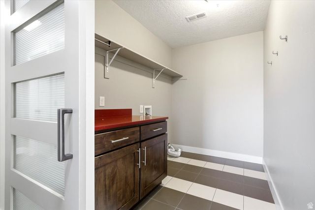 822 W STAR SPANGLED DR, Bluffdale, UT 84065