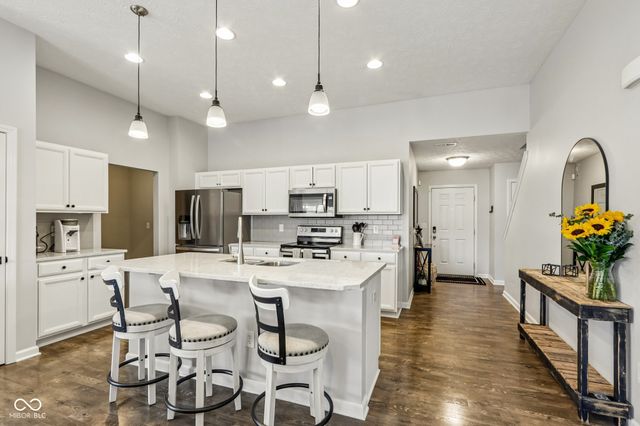 10413 Pintail Lane, Indianapolis, IN 46239
