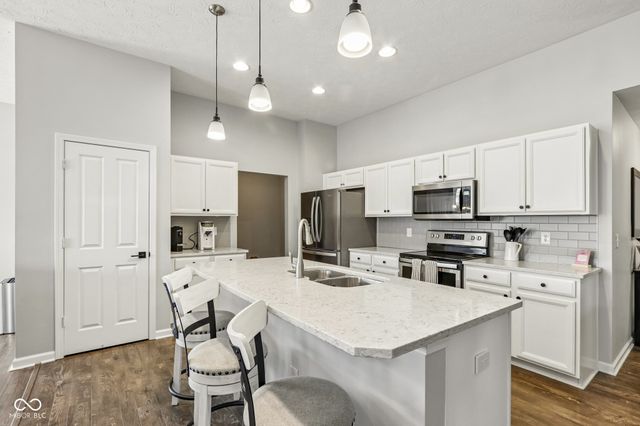 10413 Pintail Lane, Indianapolis, IN 46239