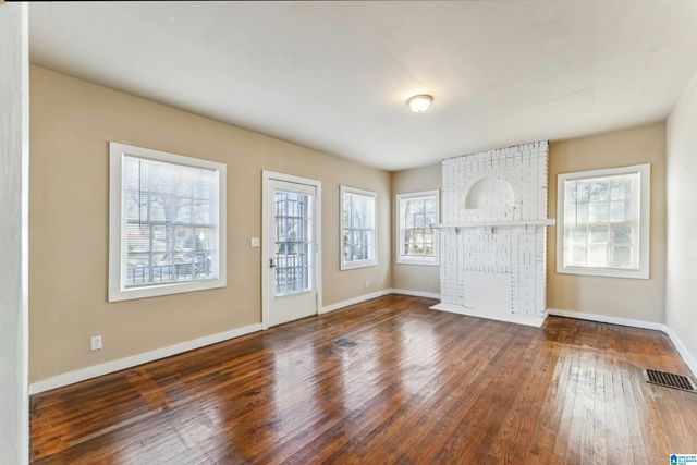 1601 2ND COURT W, Birmingham, AL 35208