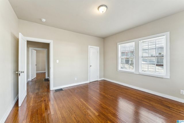 1601 2ND COURT W, Birmingham, AL 35208