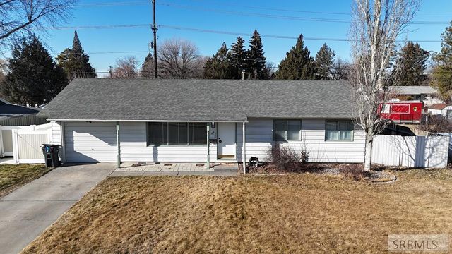 1452 Austin Avenue, Idaho Falls, ID 83404
