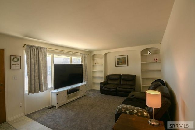 1452 Austin Avenue, Idaho Falls, ID 83404