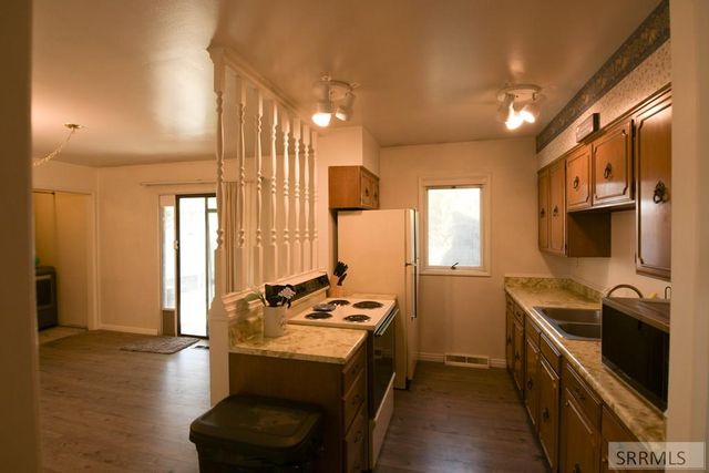 1452 Austin Avenue, Idaho Falls, ID 83404