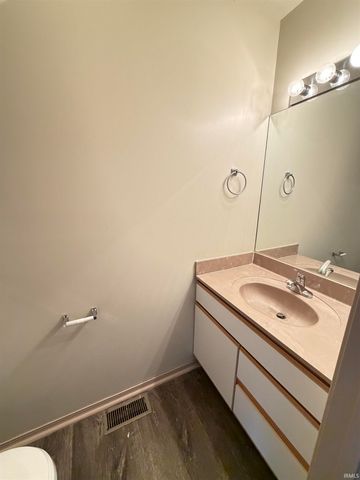 1377 W Allen UNIT E5 Street E5, Bloomington, IN 47403