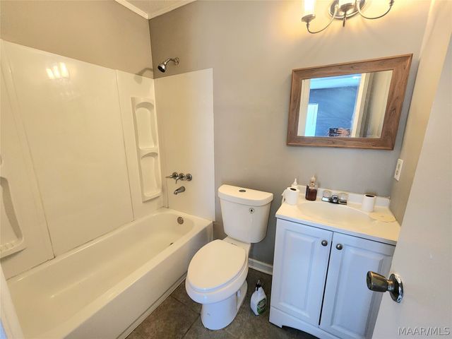 6061 BRIARHURST Drive, Montgomery, AL 36116