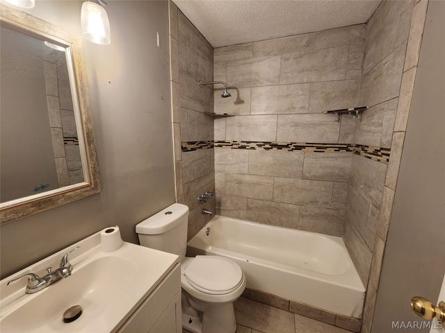 6061 BRIARHURST Drive, Montgomery, AL 36116