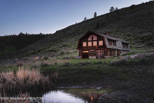 5676 BIG GAME VIEW Road, Tetonia, ID 83452