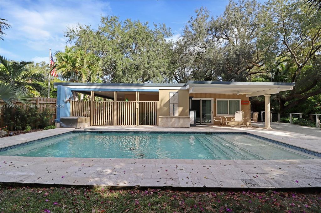 8030 SW 96th St, Miami, FL 33156