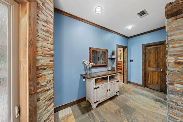 5847 County Road 313, Jonesboro, TX 76538