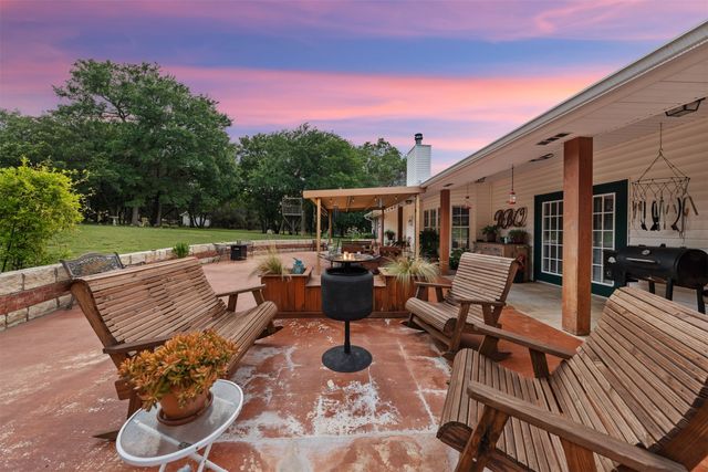 5847 County Road 313, Jonesboro, TX 76538