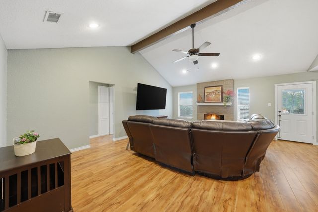 6521 Riviera Drive, North Richland Hills, TX 76180