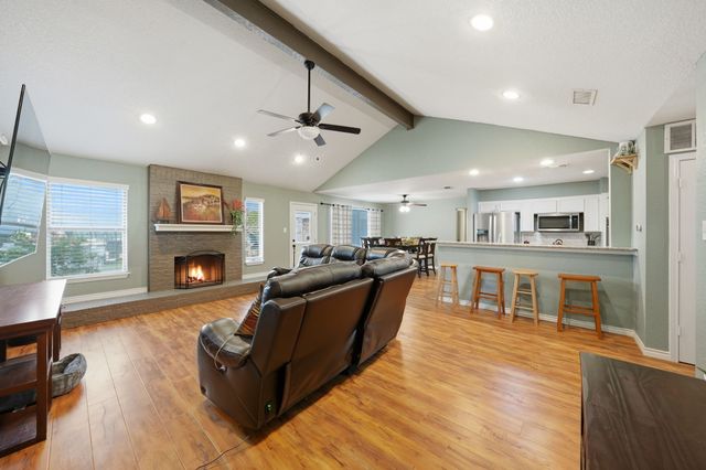 6521 Riviera Drive, North Richland Hills, TX 76180