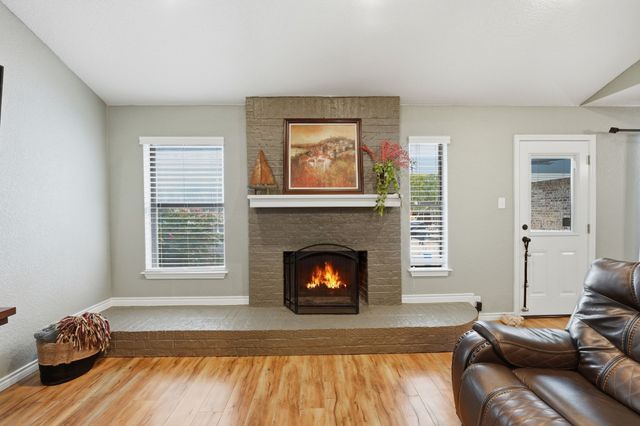 6521 Riviera Drive, North Richland Hills, TX 76180