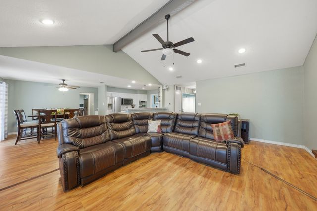 6521 Riviera Drive, North Richland Hills, TX 76180