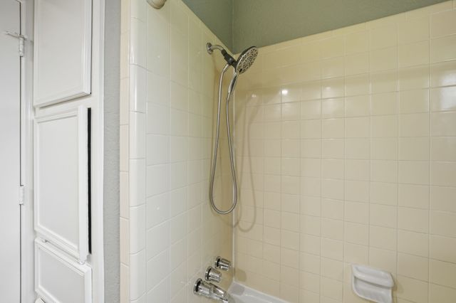 6521 Riviera Drive, North Richland Hills, TX 76180