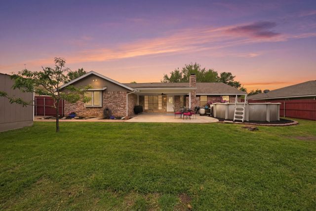 6521 Riviera Drive, North Richland Hills, TX 76180