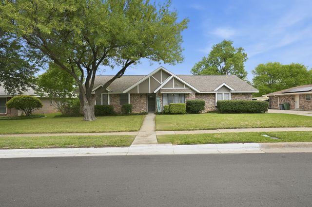 6521 Riviera Drive, North Richland Hills, TX 76180