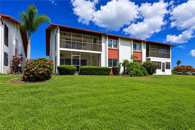 4853 INDEPENDENCE DRIVE, Bradenton, FL 34210