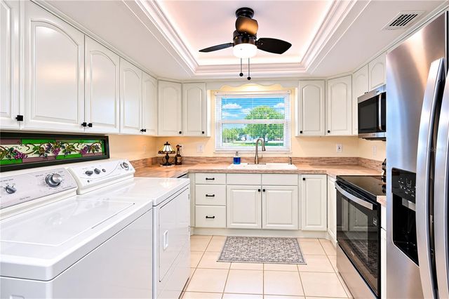 4853 INDEPENDENCE DRIVE, Bradenton, FL 34210