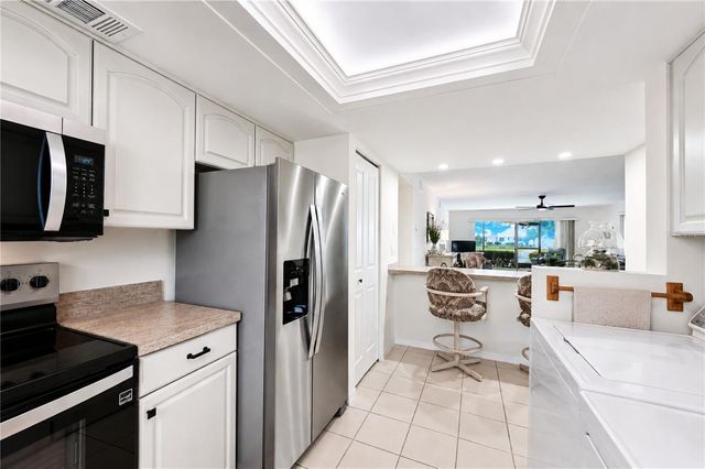 4853 INDEPENDENCE DRIVE, Bradenton, FL 34210