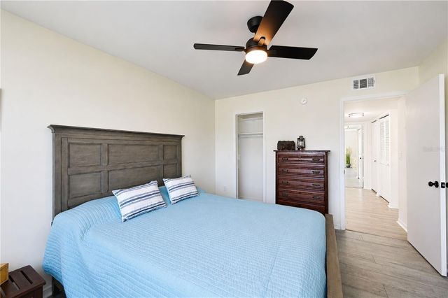 4853 INDEPENDENCE DRIVE, Bradenton, FL 34210