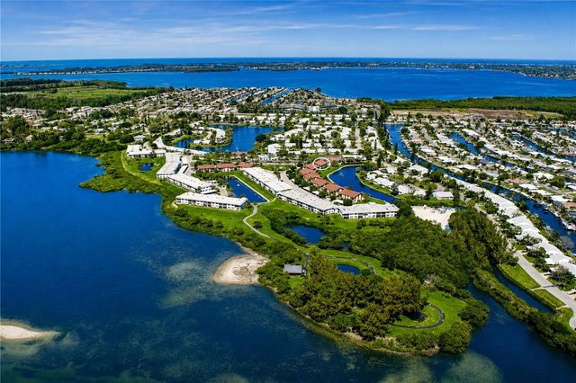 4853 INDEPENDENCE DRIVE, Bradenton, FL 34210