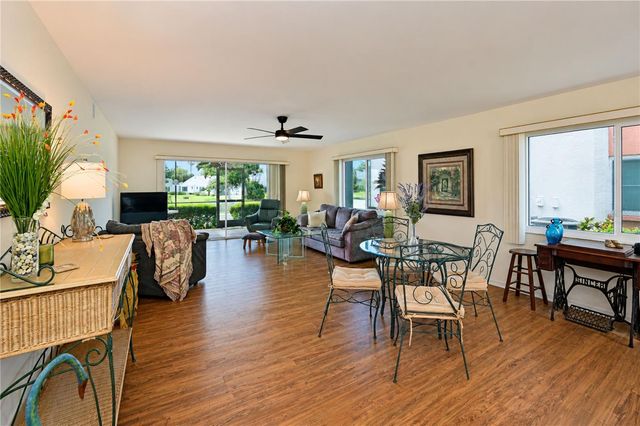 4853 INDEPENDENCE DRIVE, Bradenton, FL 34210