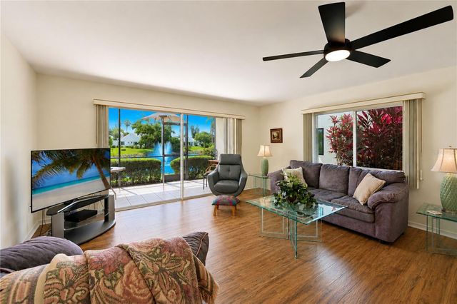 4853 INDEPENDENCE DRIVE, Bradenton, FL 34210