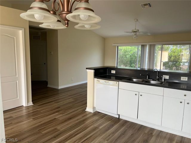 1808 SW 2nd PL, Cape Coral, FL 33991