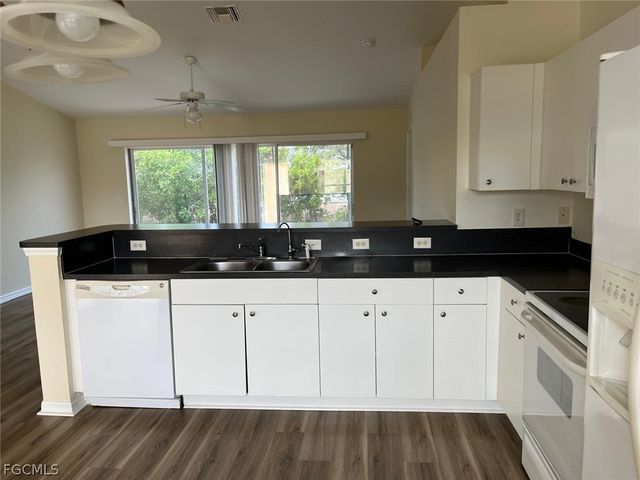 1808 SW 2nd PL, Cape Coral, FL 33991