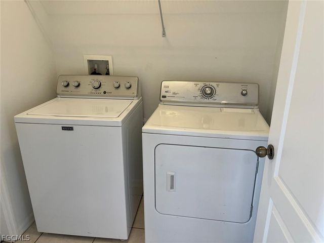 1808 SW 2nd PL, Cape Coral, FL 33991