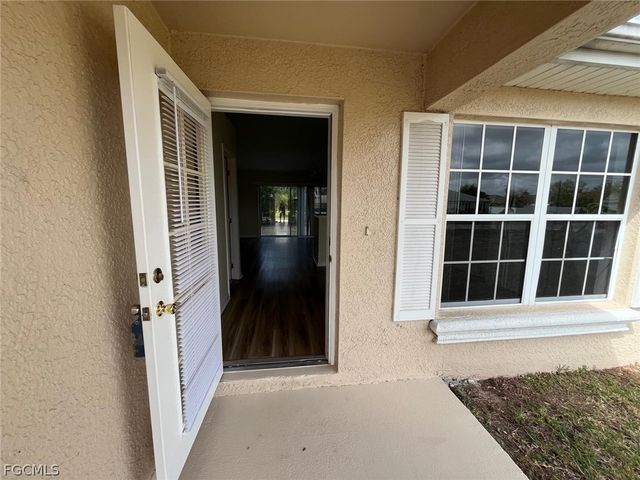 1808 SW 2nd PL, Cape Coral, FL 33991