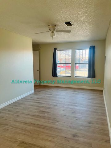 9006 Sonya Avenue SW, Albuquerque, NM 87121