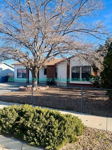 9006 Sonya Avenue SW, Albuquerque, NM 87121