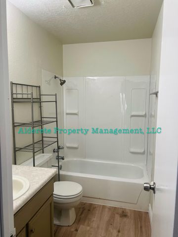 9006 Sonya Avenue SW, Albuquerque, NM 87121