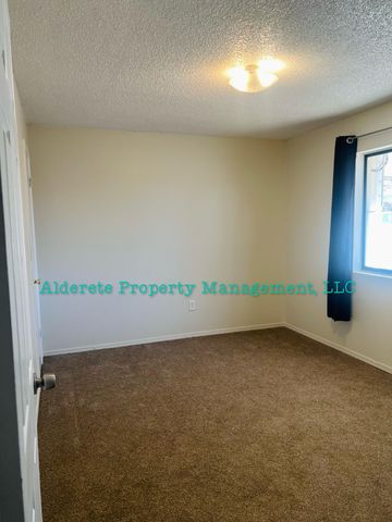 9006 Sonya Avenue SW, Albuquerque, NM 87121