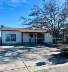 9006 Sonya Avenue SW, Albuquerque, NM 87121
