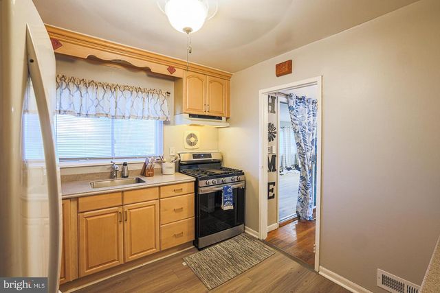 8200 HARRIS AVE, Baltimore, MD 21234
