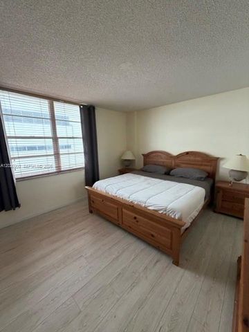 3725 S Ocean Dr 615, Hollywood, FL 33019