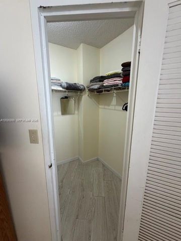 3725 S Ocean Dr 615, Hollywood, FL 33019